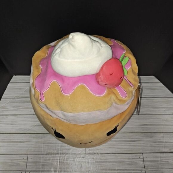 Squishmallow Sawtelle LARGE Strawberry Shortcake Pancake Collectible Plush Toy - Picture 2 of 11